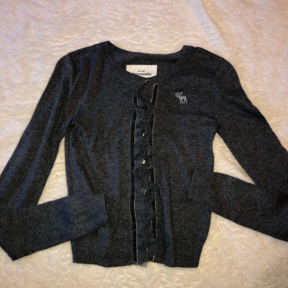 abercrombie youth XL button up sweater